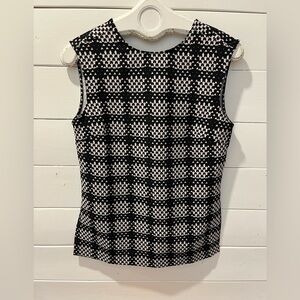 SFERA – Sleeveless Graphic Top (NEW) black & white size M